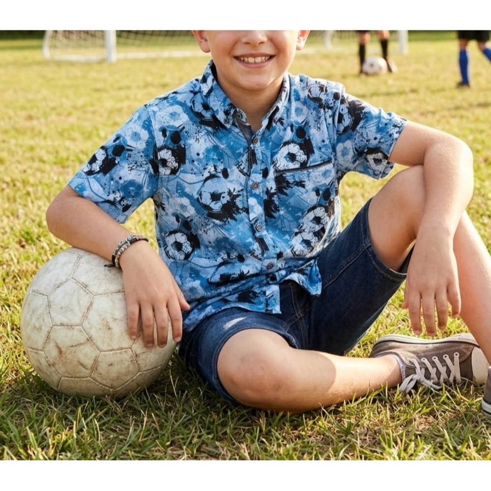 Sunrise Kingdom Boys Blue Soccer Ball Print Button Down Shirt Size M 10-12